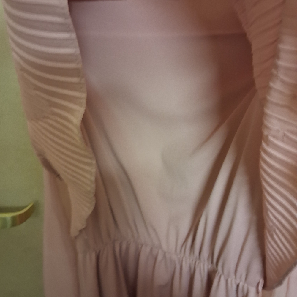 Elegant Long Sleeve Pink Dress - Picture 3 of 5